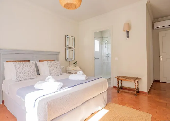 Willa En Artola&friends *